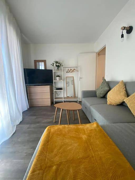 Gîte pour 4 personnes, avec balcon à La Courneuve - 2