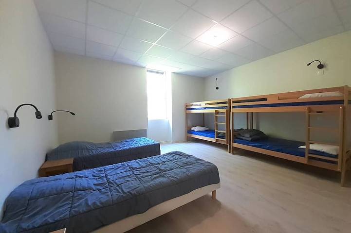 Location de vacances pour 30 personnes, avec jardin à Gétigné - 3