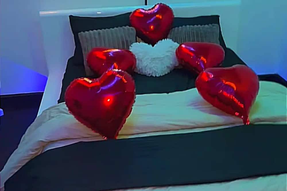 Love room ❤️ in Le Blanc-Mesnil, Sena-Saint Denis
