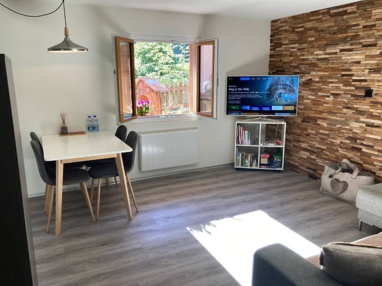 Ganze Wohnung, Morgengruss in St. Niklaus, Walliser Alpen