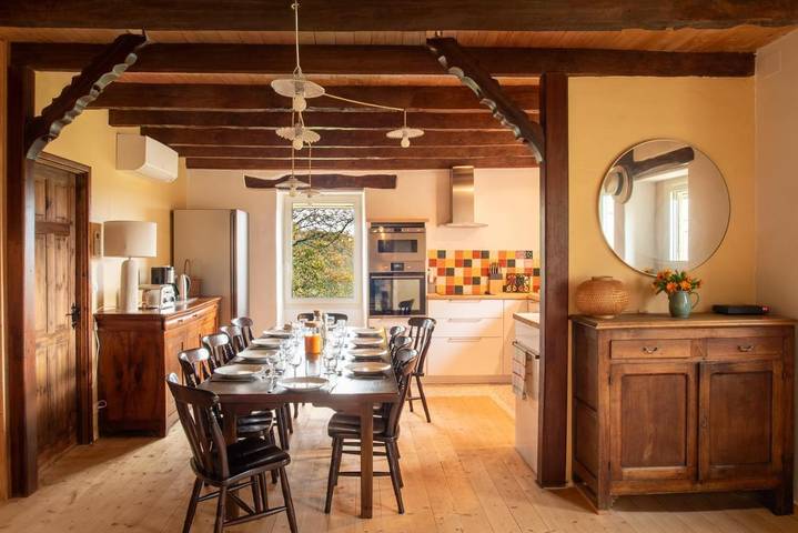 Location de vacances pour 7 personnes, avec vue ainsi que jardin et piscine à Martel - 3