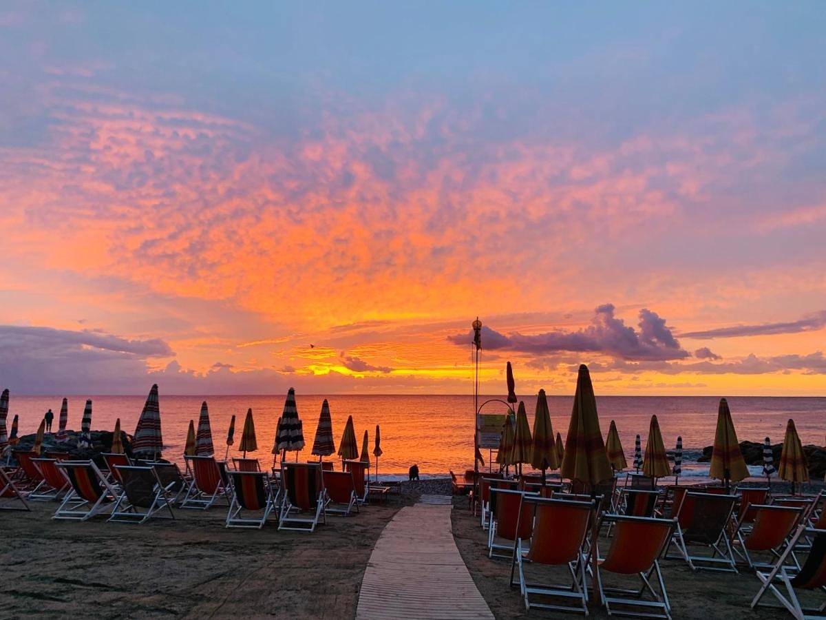 Piccolo Paradiso in Bagni Internazionale, Albenga