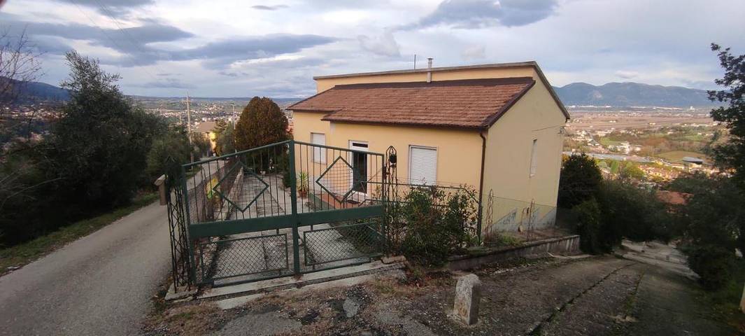 Ferienwohnung für 5 Personen, mit Ausblick und Garten, mit Haustier - 1