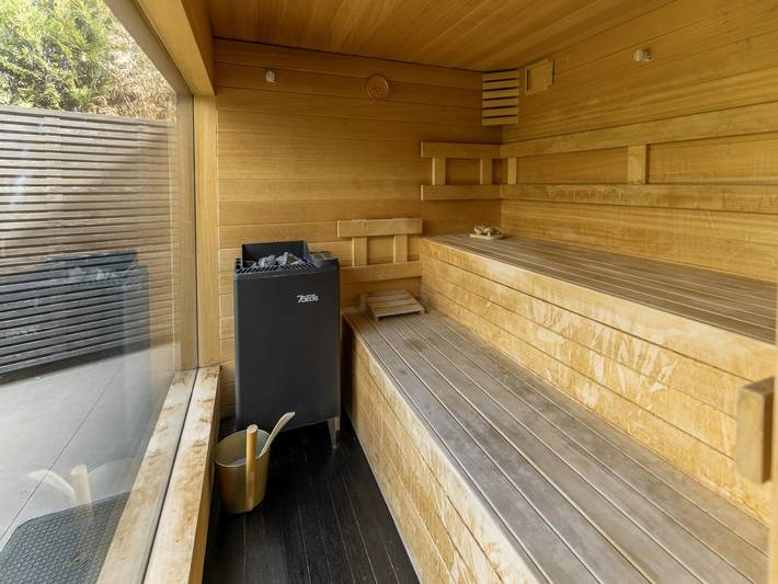 Location de vacances pour 16 personnes, avec Terrasse et Jacuzzi ainsi que Jardin et Sauna à Bilzen - 4