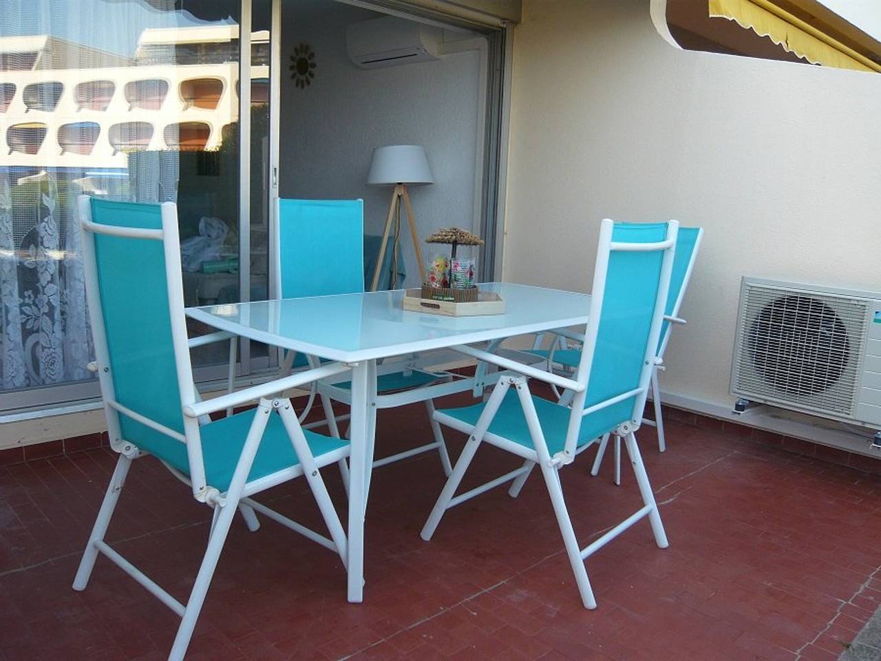 Estudio entero, Hermoso apartamento con terraza para 4 personas, cerca de la playa en Port Camargue in Port Camargue, Le Grau-du-Roi