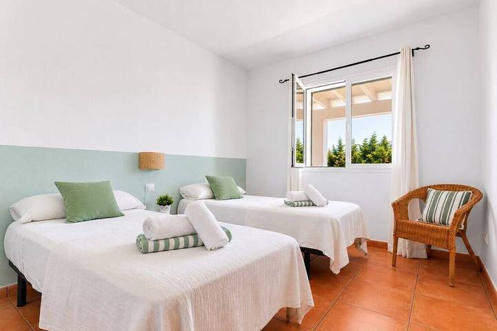 Villa Rose. Private swimming pool. Free Ac & Wifi in Binissafuller, Sant Lluís
