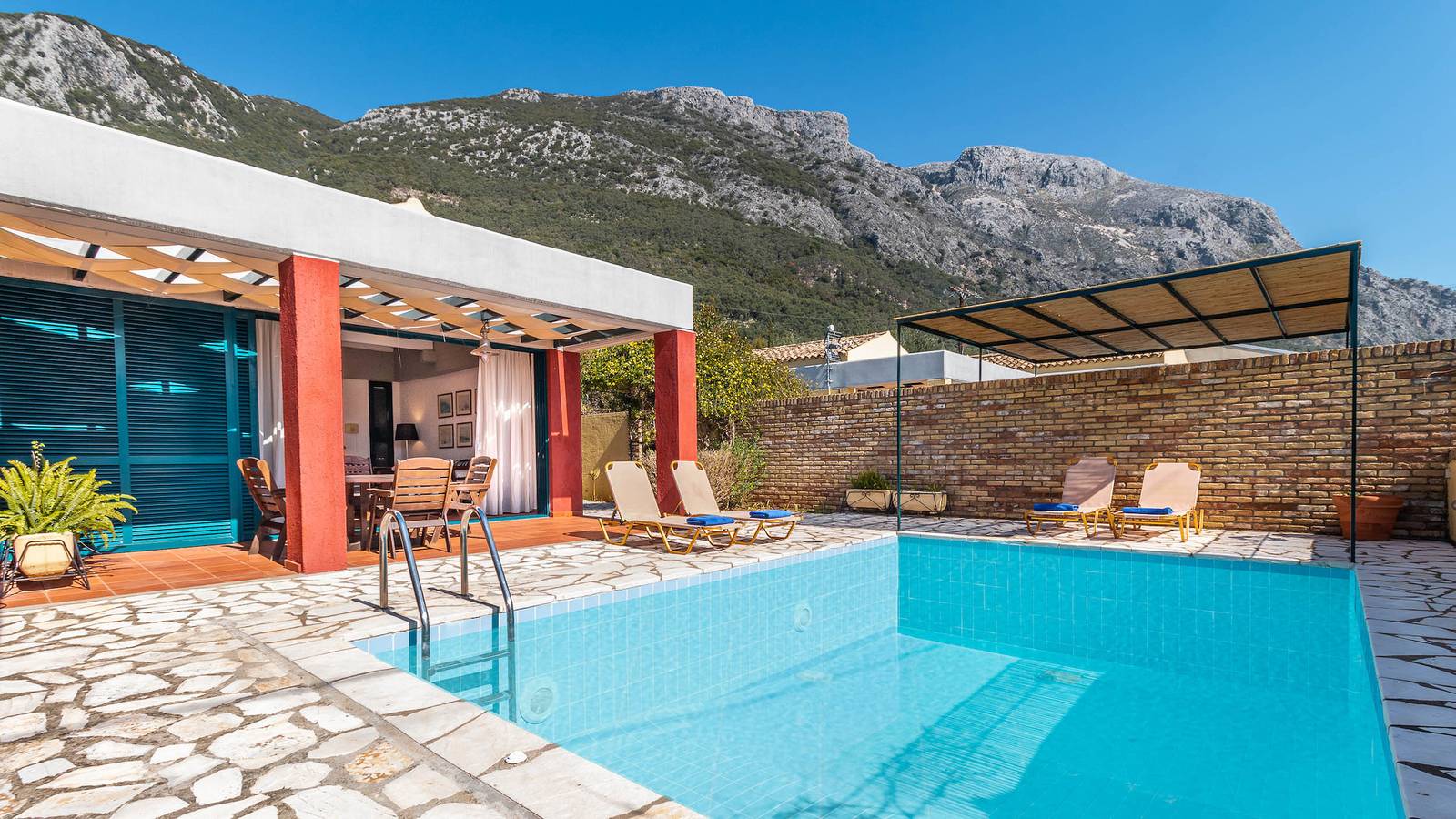 Villa pour 4 Personnes dans Mparmpati, Corfou