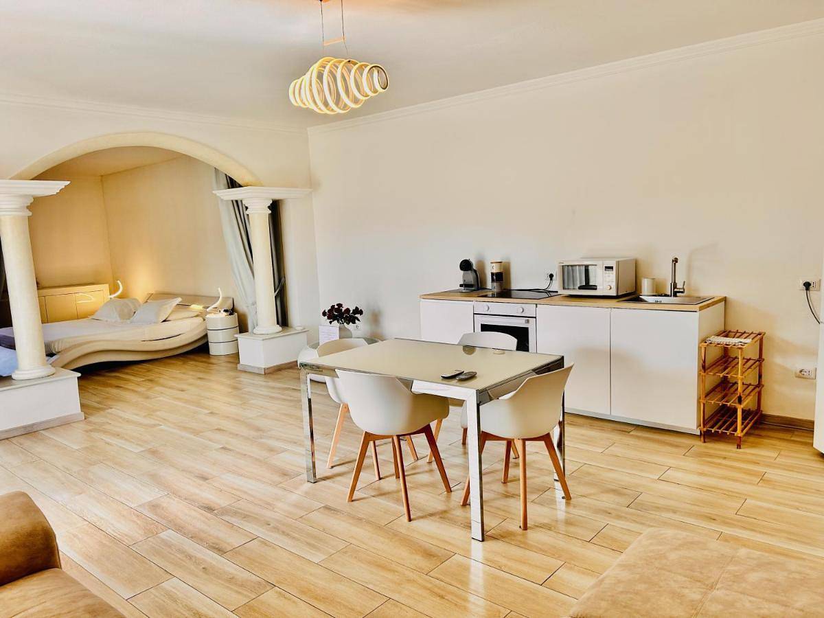 Guest House - La bella vita in Orosei, Golfe d'Orosei