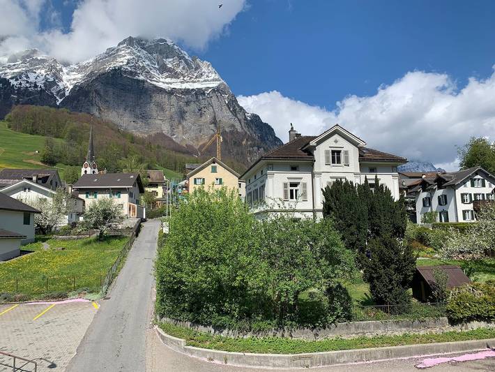 Ganze Ferienwohnung, Diegastgeberei.ch - Revier schlicht und bahnsinnig - Revier schlicht und bahnsinnig in Mitlödi, Glarus Süd