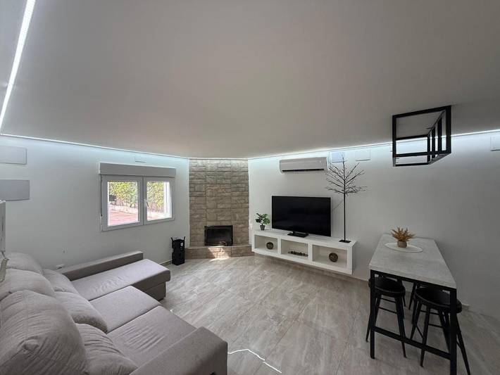 Casa rural para 8 personas, con jardín además de piscina y jacuzzi en San Vicente del Raspeig - 4