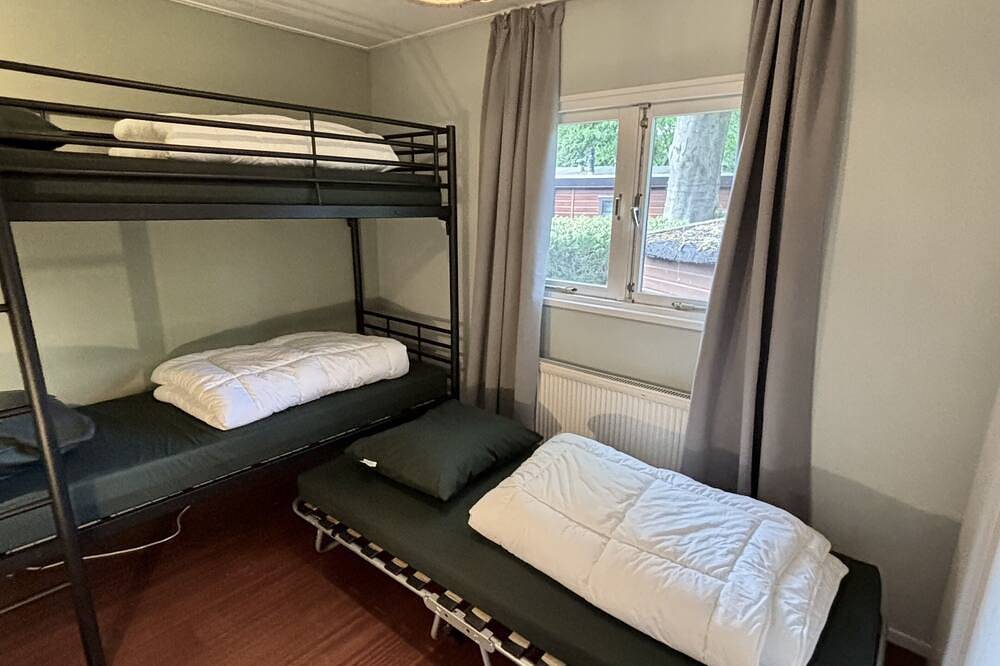 Erleben Sie einen unvergesslichen Urlaub in unseren gemütlichen Cozy Lodges, perfekt für 4 Personen! Diese freistehenden Unterkünfte von ca. 60m² bieten viel Platz und Komfort und befinden sich auf einem wunderschönen Grundstück mitten in der Natur d in Harderwijk, Veluwe