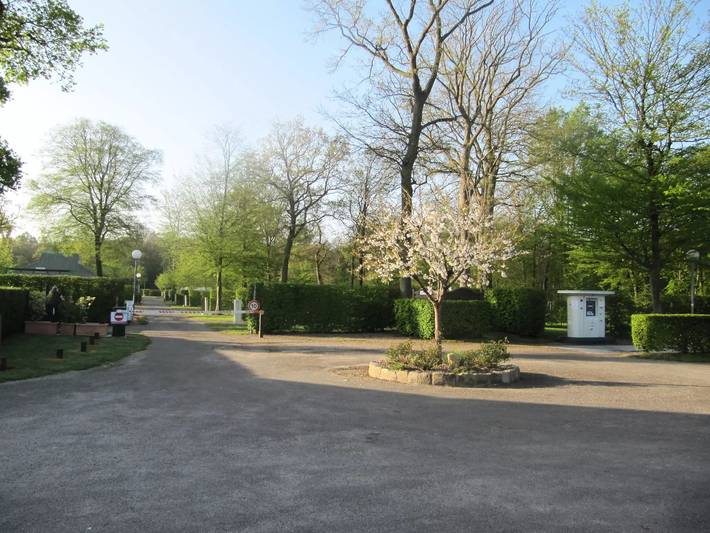 Gîte pour 4 personnes, avec piscine ainsi que vue et terrasse à Jumièges - 2