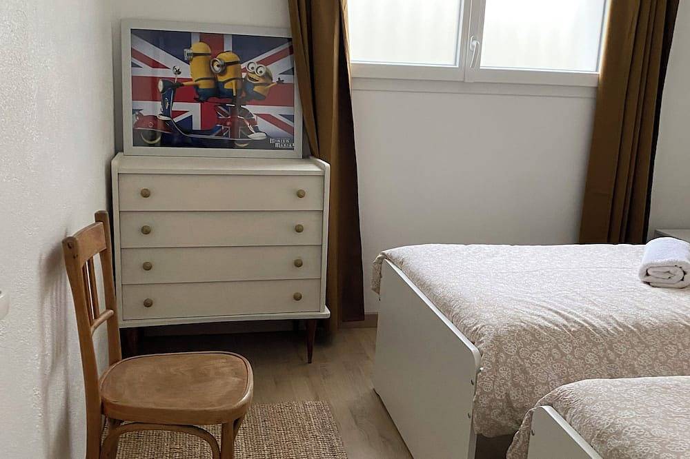 Appartement entier, 🌿 Gîte cosy au calme avec terrasse – Plage & commerces à pied – Parking privé in Meschers-sur-Gironde, Région de Rochefort
