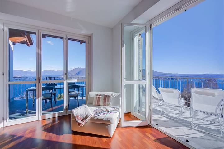 Ferienwohnung für 6 Personen, mit Terrasse und Seeblick am Lago Maggiore