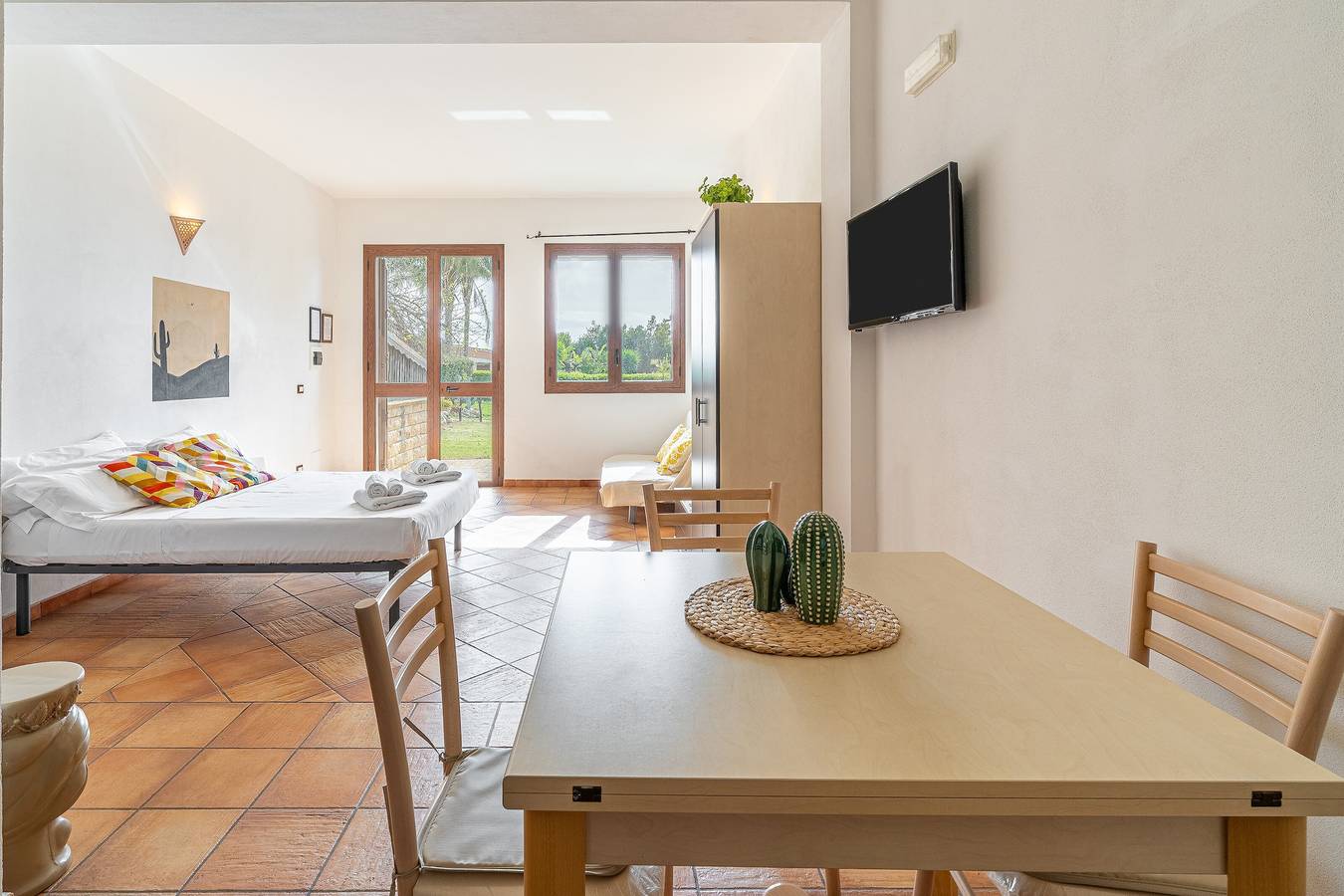 Ganze Wohnung, Apartment „Pathos Retreat Ulivo“ mit Gemeinschaftspool, Wlan und Klimaanlage in Syrakus, Syrakus Provinz