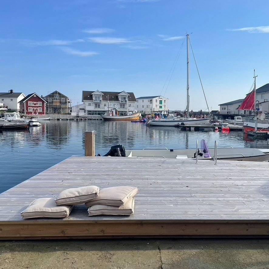 Bootshaus am Meer in Veiholmen in Smøla, Nördliches Fjordnorwegen