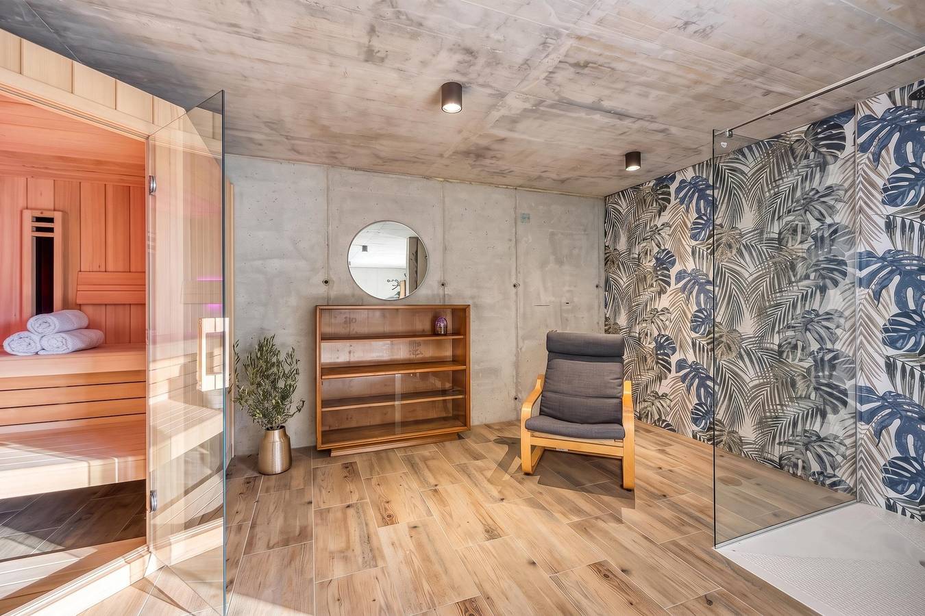 Villa Olivia Pool & Sauna near Portorož in Nova vas nad Dragonjo, Piran