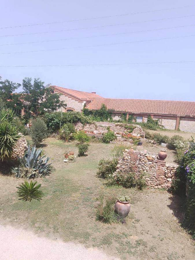 Gîte pour 2 personnes, avec vue et jardin à Trouillas - 2