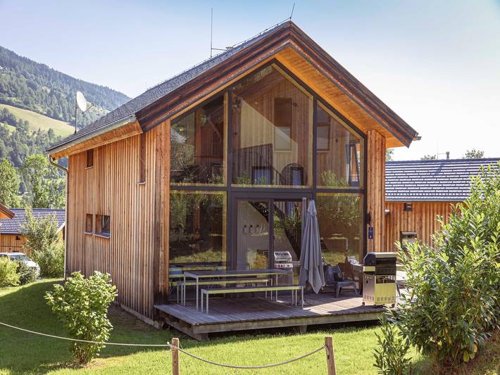 Chalet für 9 Personen, mit Sauna und Terrasse sowie Garten in St. Georgen ob Murau