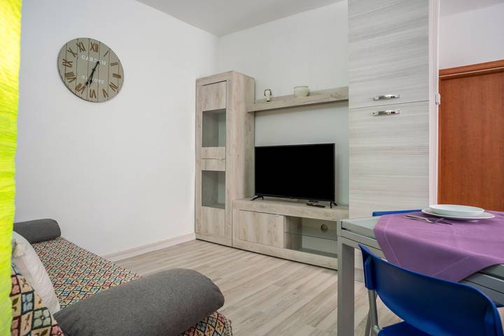 Entire apartment, Apartment 'La Vecia Casa Apartament' with Mountain View and Shared Terrace in Denno, Brenta group