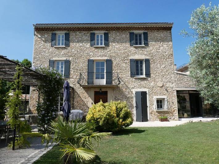 Location de vacances pour 8 personnes, avec jardin ainsi que vue et piscine à Villes-sur-Auzon - 2