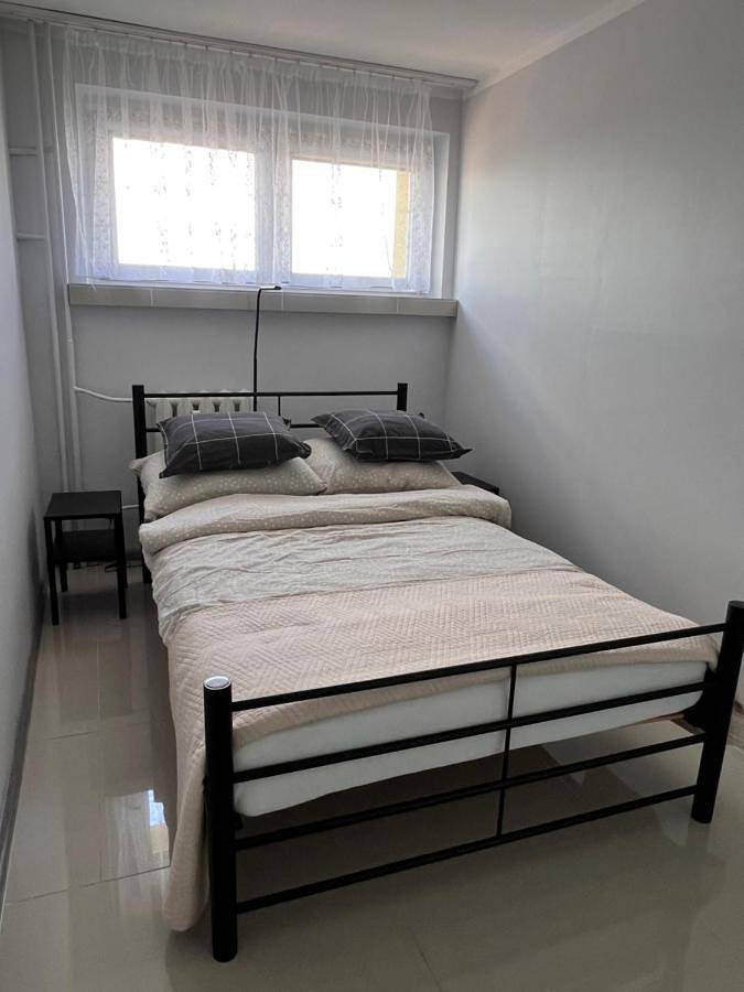Cały apartament, Two-Bedroom Apartment in Dąbrowa Górnicza, Śląsk