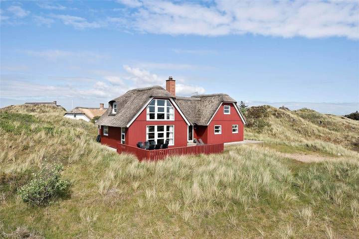 Ferienhaus für 8 Personen, mit Sauna und Whirlpool sowie Terrasse