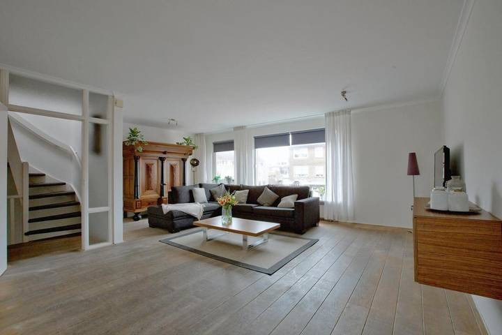 Ferienwohnung für 6 Personen, mit Balkon und Terrasse sowie Ausblick in Katwijk