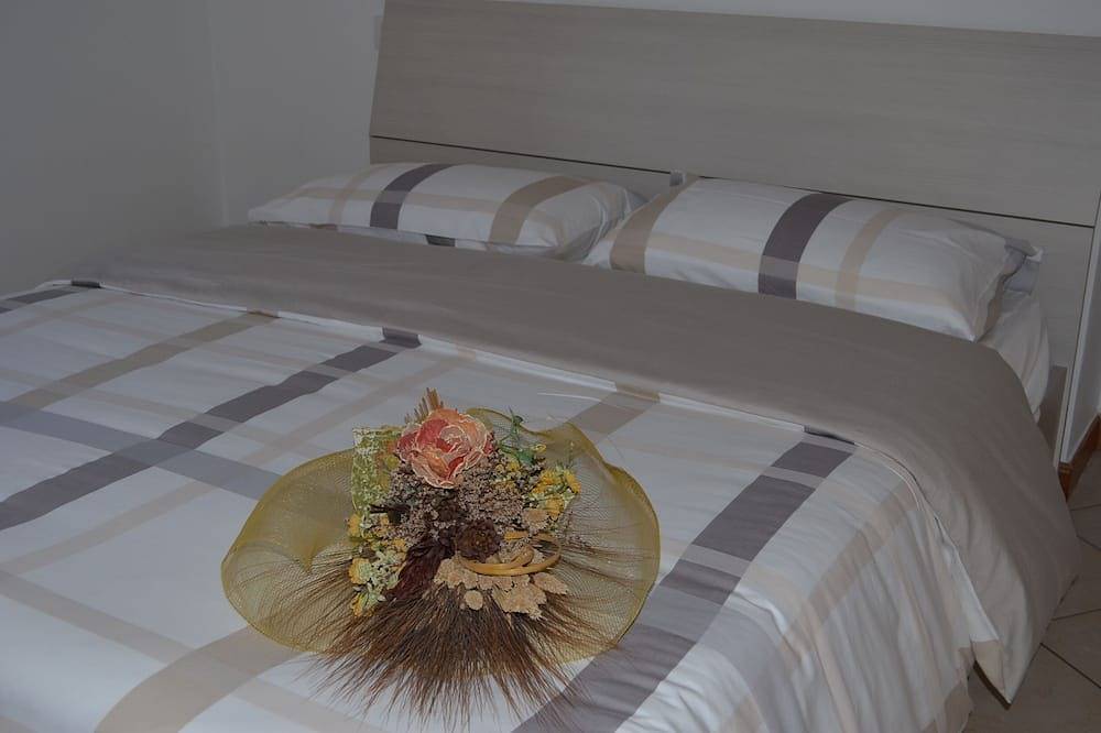 Ganze Wohnung, Wohnung Im Historischen Zentrum in Pietramurata, Dro