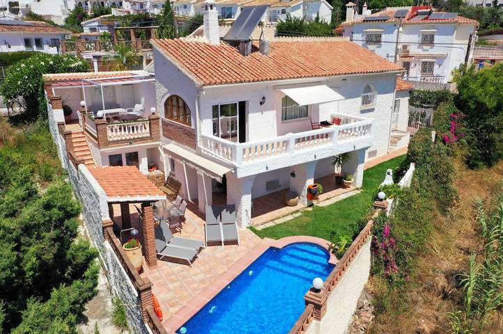 Villa für 6 Personen, mit Terrasse und Garten - 1