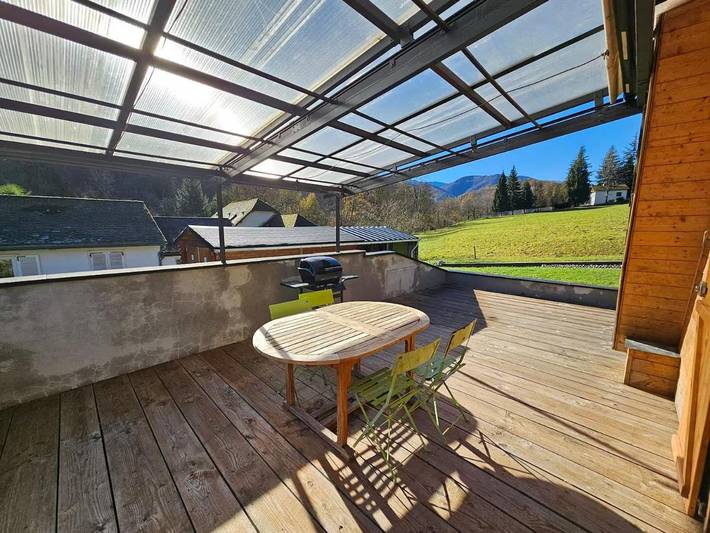 Gîte pour 4 personnes, avec jardin ainsi que terrasse et vue à Pouzac - 2