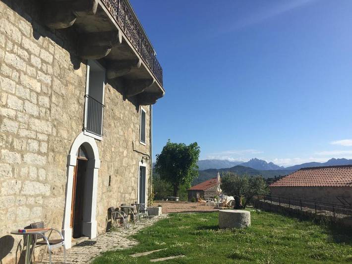 Chambre d’hôte pour 2 personnes, avec Jardin à Aullène