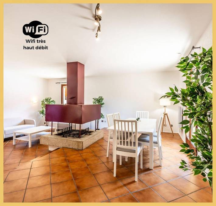 Location de vacances pour 6 personnes, avec terrasse ainsi que piscine et jardin à Massongy - 2