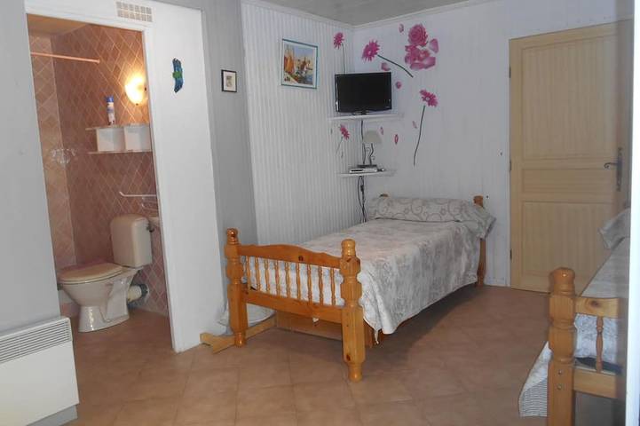 Appartement entier, Partie de villa en rez de jardin a coté d'un domaine viticole in Lorgues, Région de Draguignan