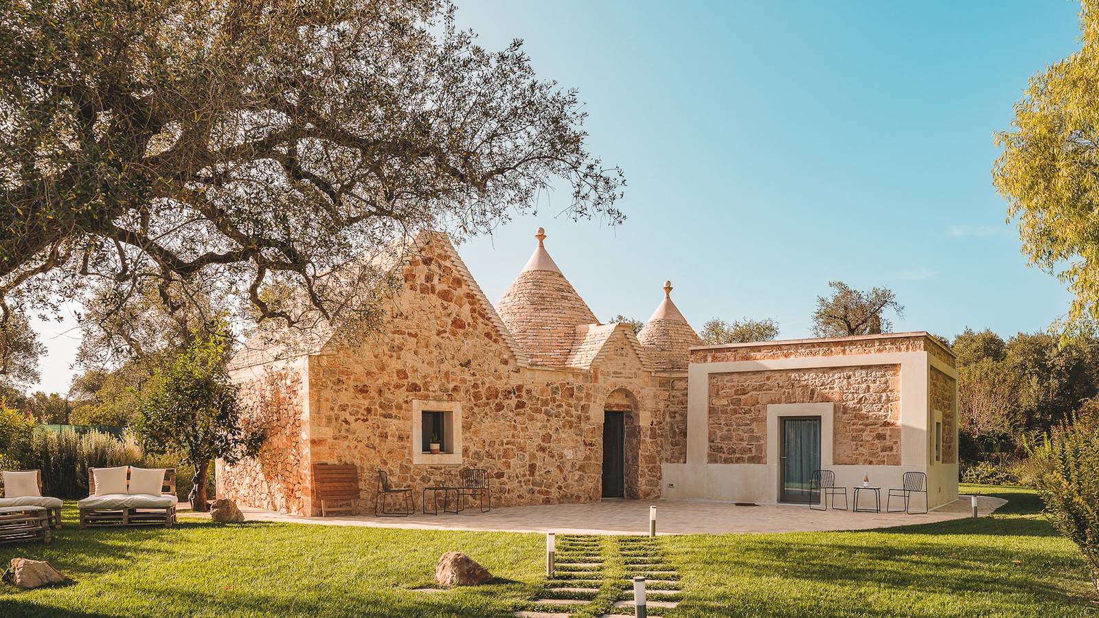 Trulli Biancapetra 8+2, Emma Villas in Francavilla Fontana, Salento