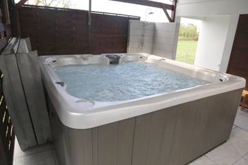 Maison de campagne pour 4 personnes, avec jacuzzi et jardin à Petit-Canal