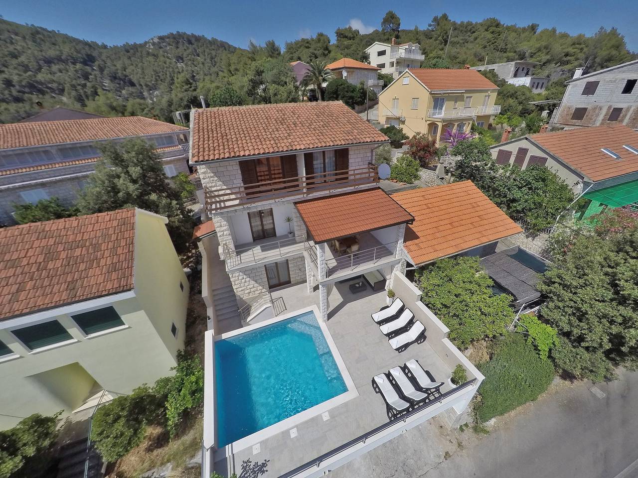 Komfortables Haus mit Terrasse und Meerblick Brna, Korcula K-13943 in Blato, Korcula