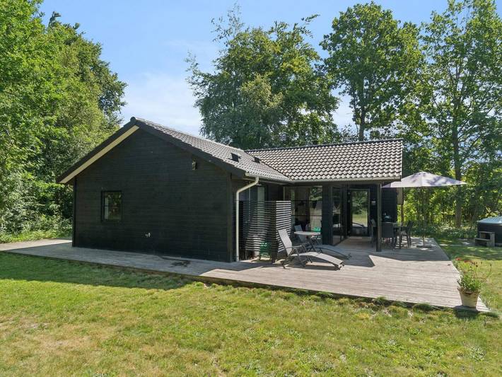 Ferieudlejning for 8 personer, med Terrasse i Vig