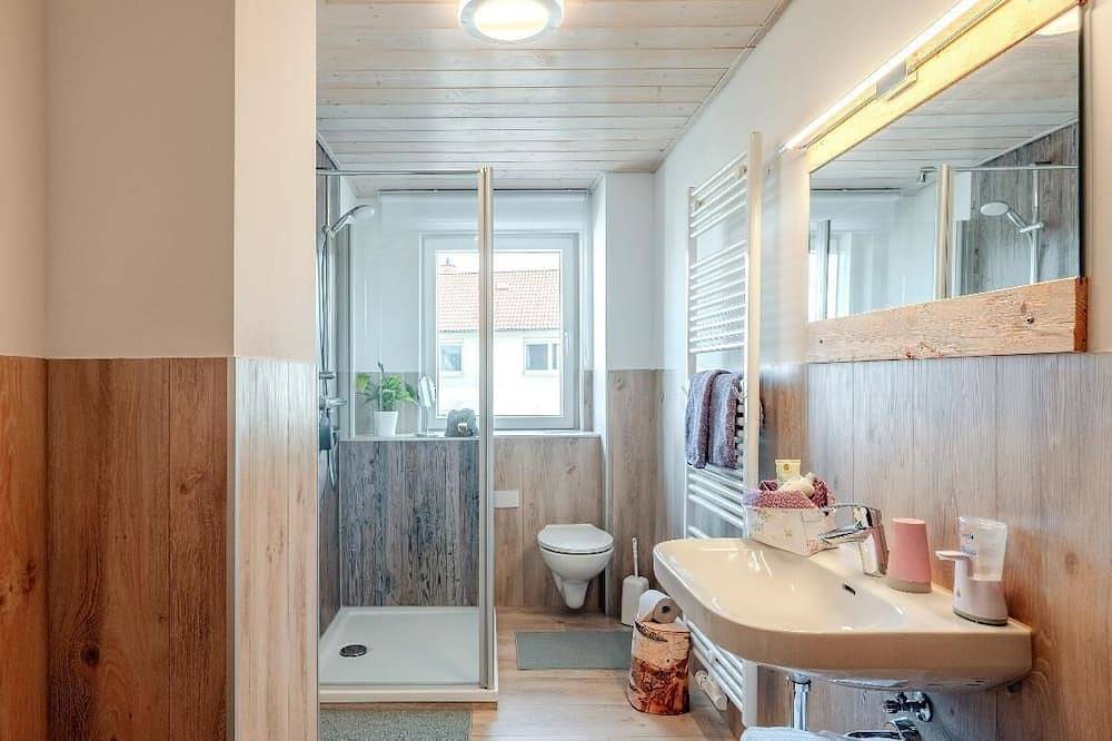 Ganze Wohnung, Gemütliche Ferienwohnung mit separater Küche in Bad Rodach, Oberes Maintal - Coburger Land