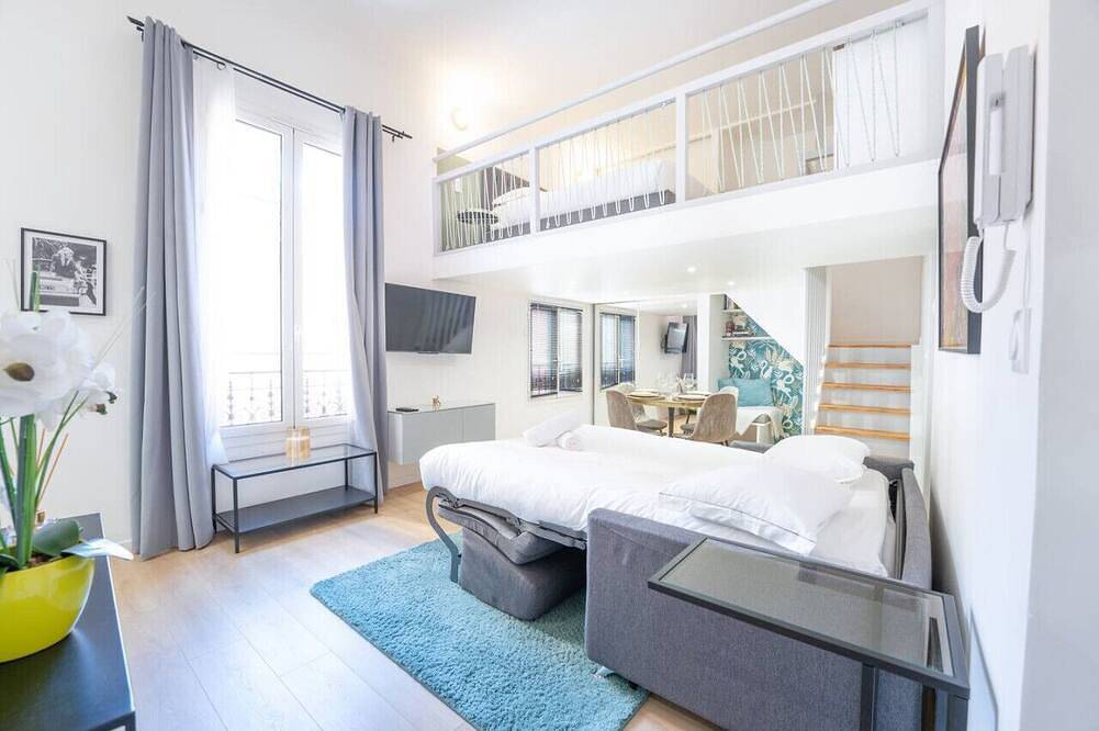 Entire apartment, Monaco Border - Luxury - Belle Epoque - Mezzanine in Beausoleil, Nice region