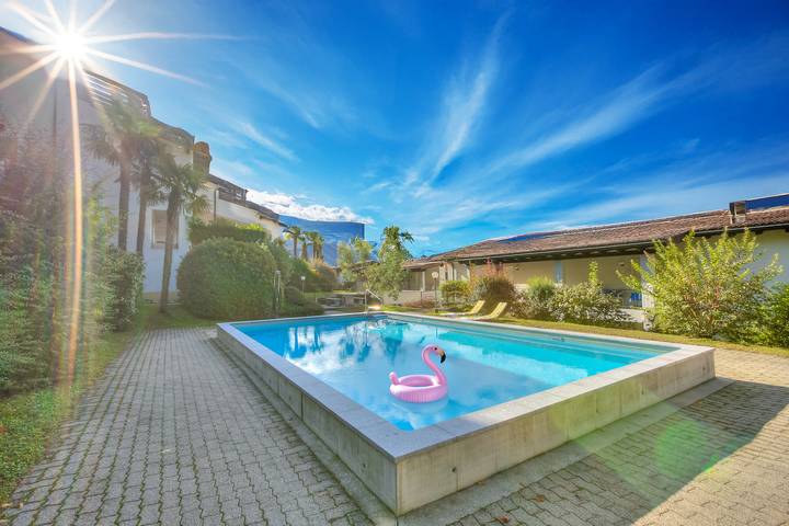 Ferienwohnung für 4 Personen, mit Pool und Seeblick sowie Terrasse, kinderfreundlich - 1
