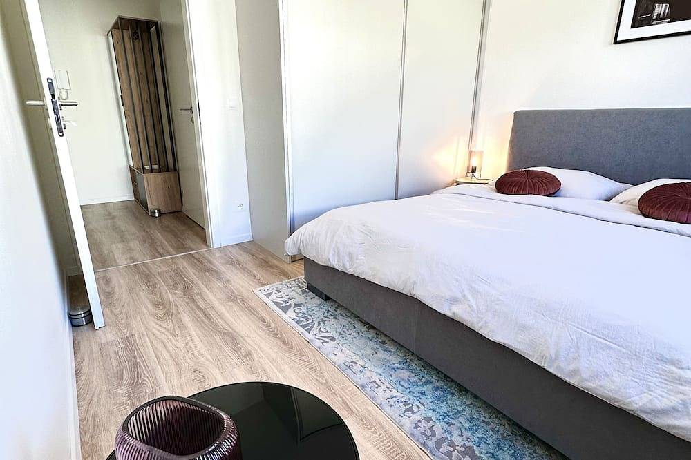 Ganze Wohnung, Urban apartment near Bratislava Airport, 15 min from the city center in Bratislava, Bratislava und Umgebung