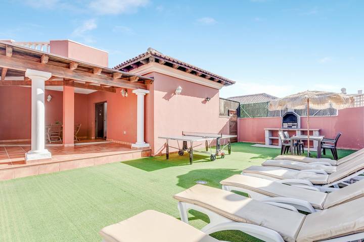 Villa voor 6 personen, met whirlpool en tuin in Corralejo