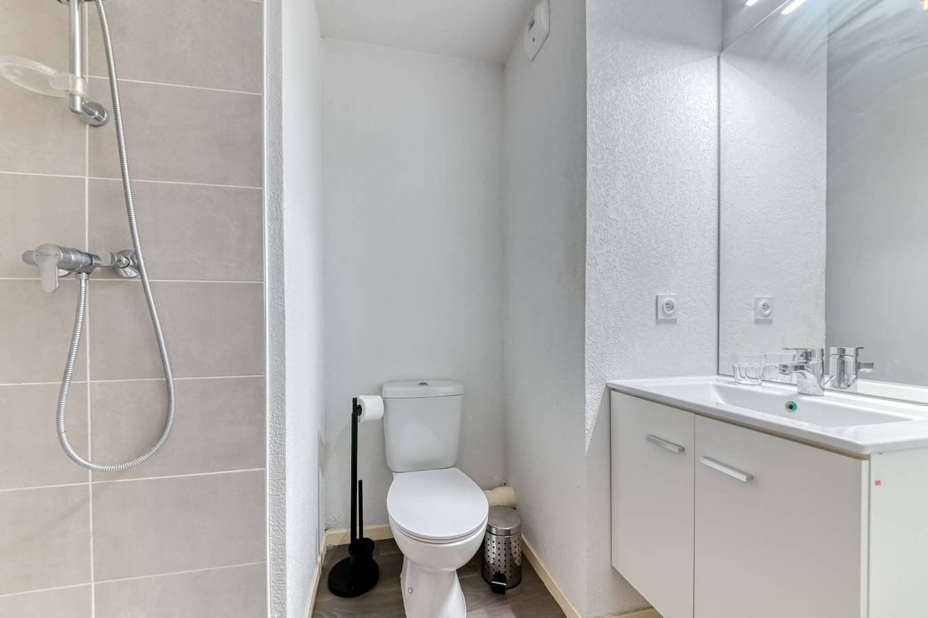 Studio entier, 5 - Le Bienvenu - Gratte-Ciel – Métro in Villeurbanne, Rhône