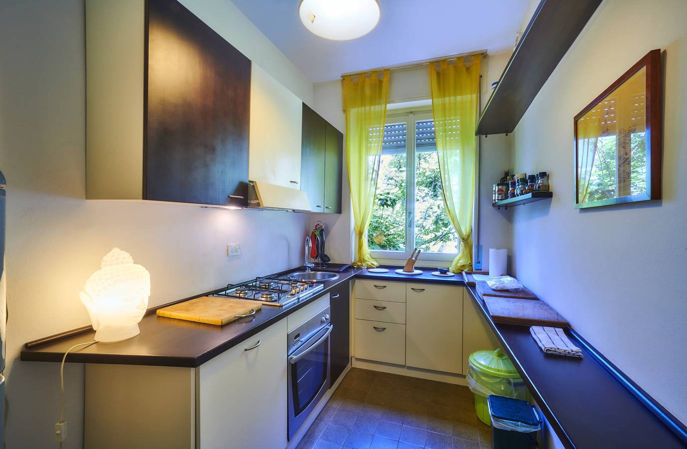 Appartamento intero, Appartamento "5 minuti dal centro" con vista lago, balcone e Wi-Fi in Lecco, Prealpi Bergamasche Occidentali