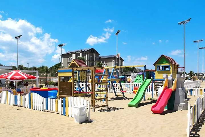 Camping für 6 Personen, mit Terrasse in Emilia-Romagna - 4