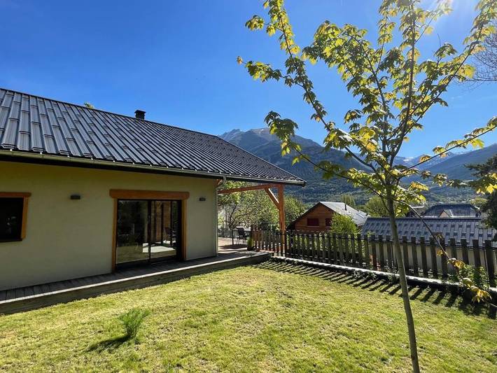 Casa de vacaciones para 12 personas, con jardín además de vistas y terraza, Se admiten mascotas - 1