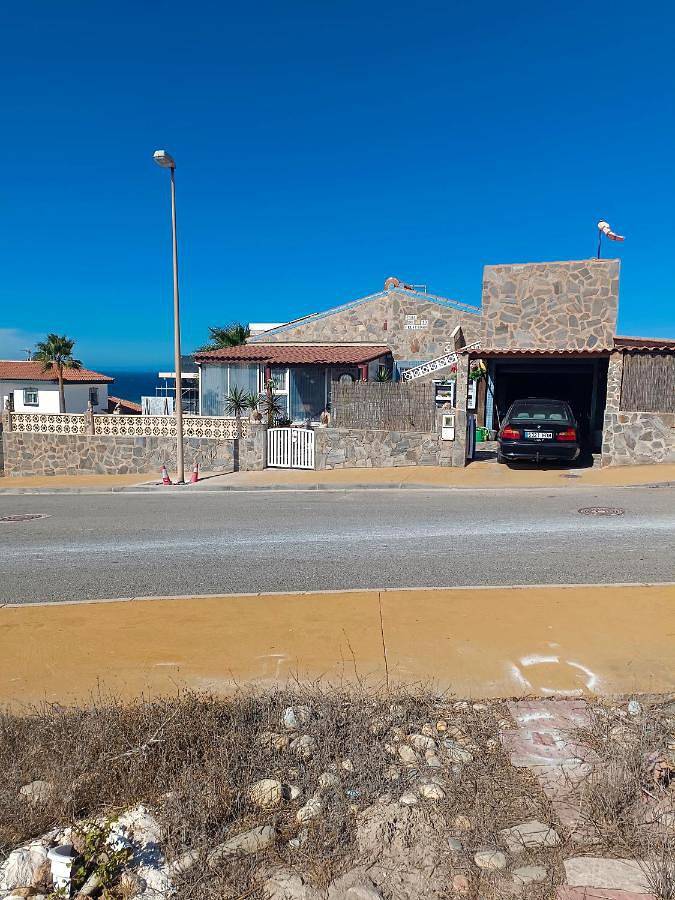 Apartamento para 5 personas, con piscina además de jardín y vistas en El Ejido