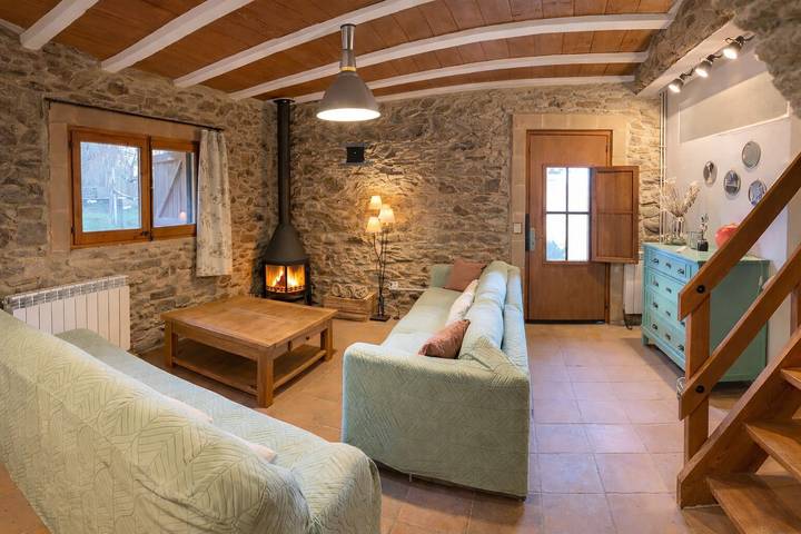 Casa Rural 'Masia Sa Calma - La Tribu' mit Bergblick, Gemeinschaftsterrasse und Wlan in Susqueda, Girona Provinz