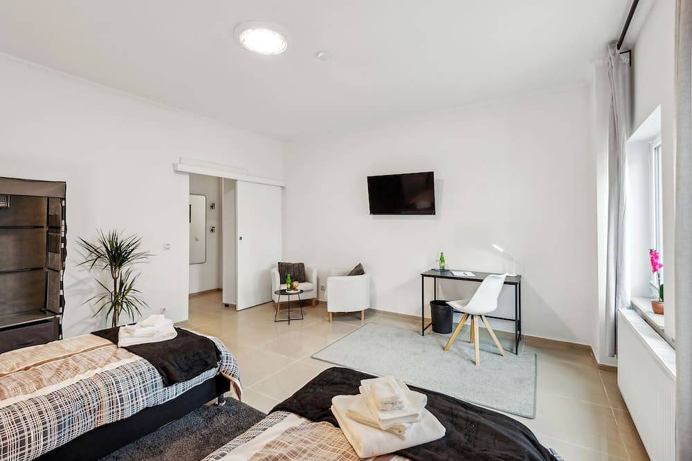 Ganze Wohnung, Zentrale Lage ... Ideal für Geschäftsleute, Monteure...3 Zimmer, Wlan, Smarttvs in Mettmann, Bergisches Land
